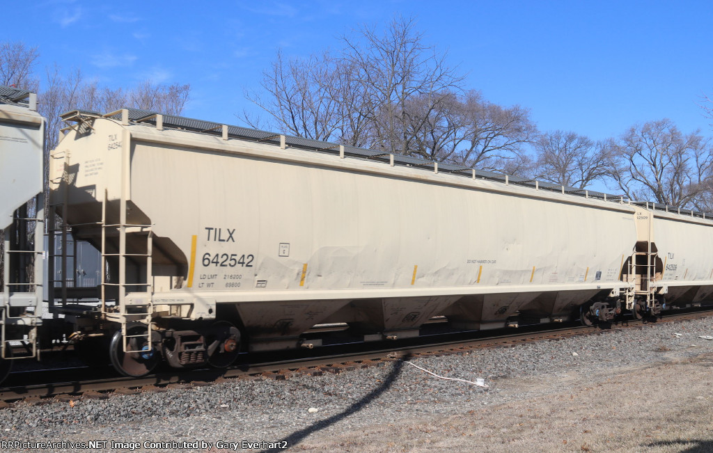 TILX 642542 - Trinity Industries Leasing